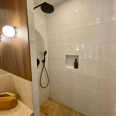 Quatorze - Centre-ville, Lumineux, Vue Degagee Apartman